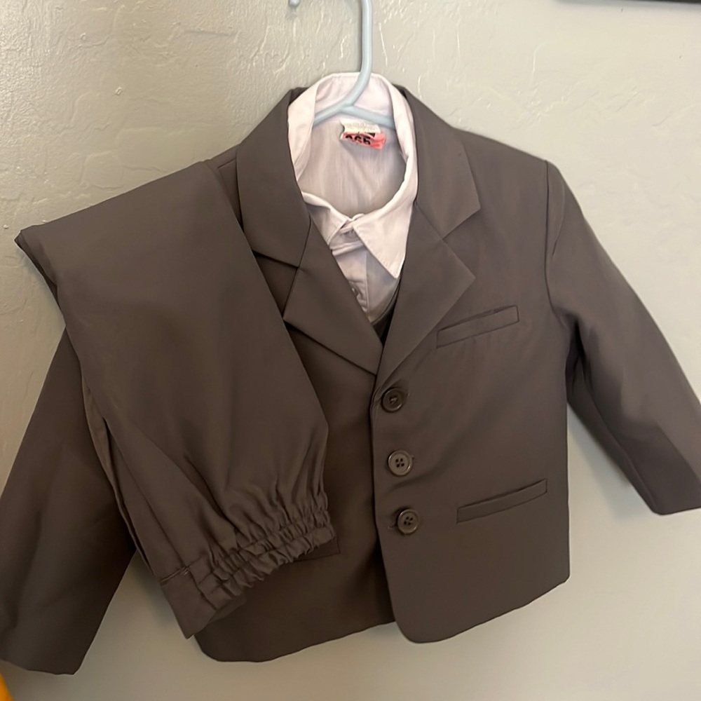 Kids suit
